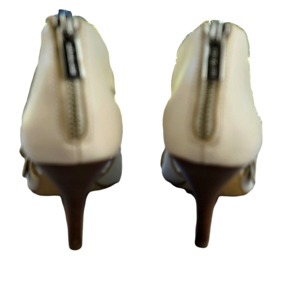 MICHAEL KORS Tripple Buckle‎ Open Toe Leather Pumps Zip Sandals Off White - Picture 6 of 14